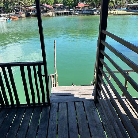 Mooi Park Hotel Sorong Eksteriør billede