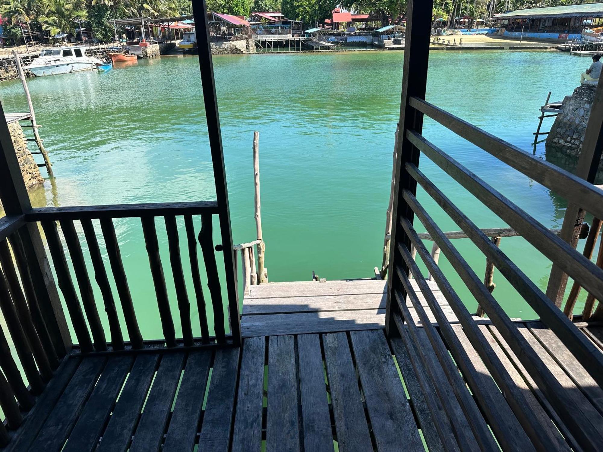 Mooi Park Hotel Sorong Eksteriør billede