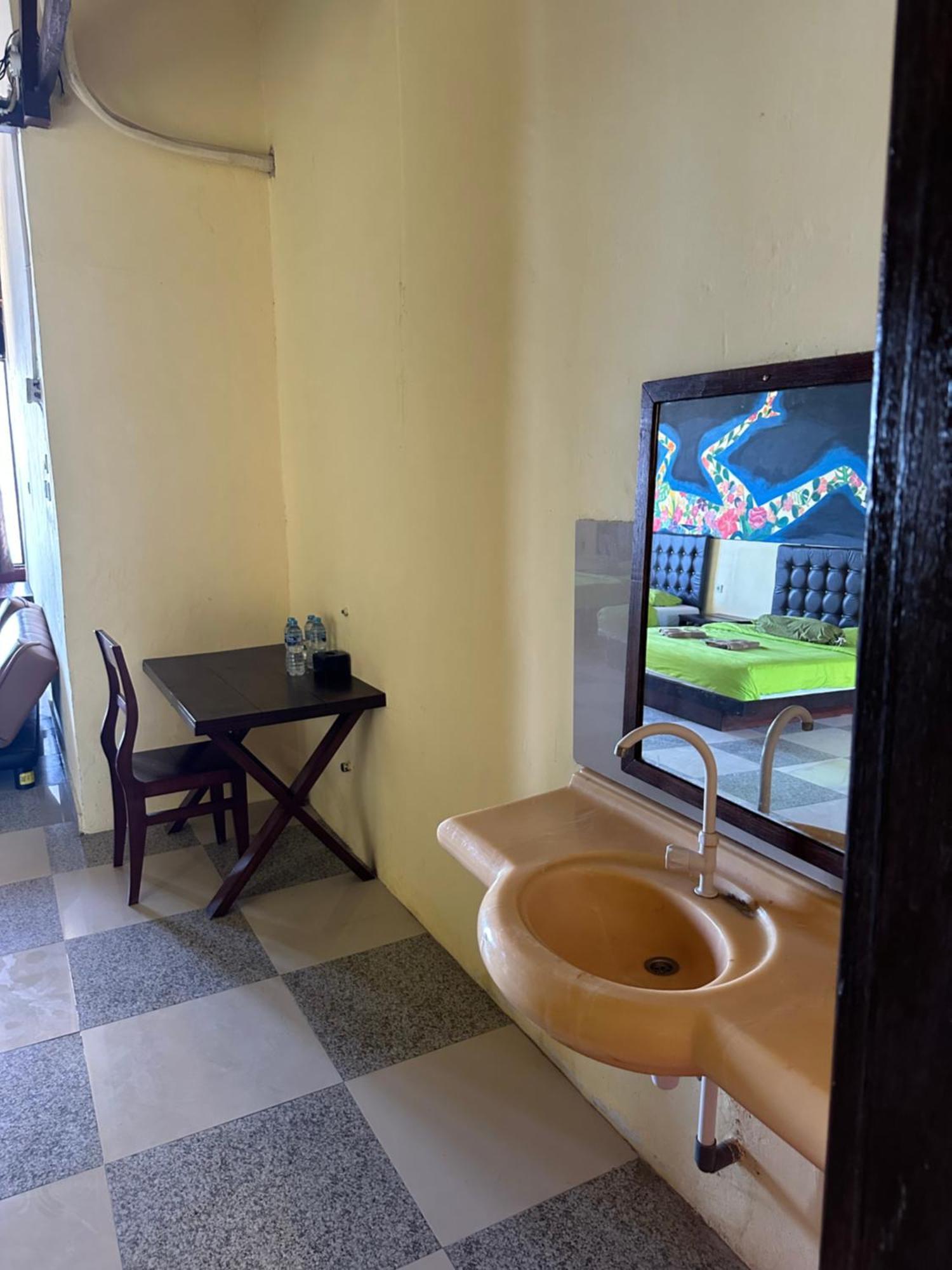 Mooi Park Hotel Sorong Eksteriør billede