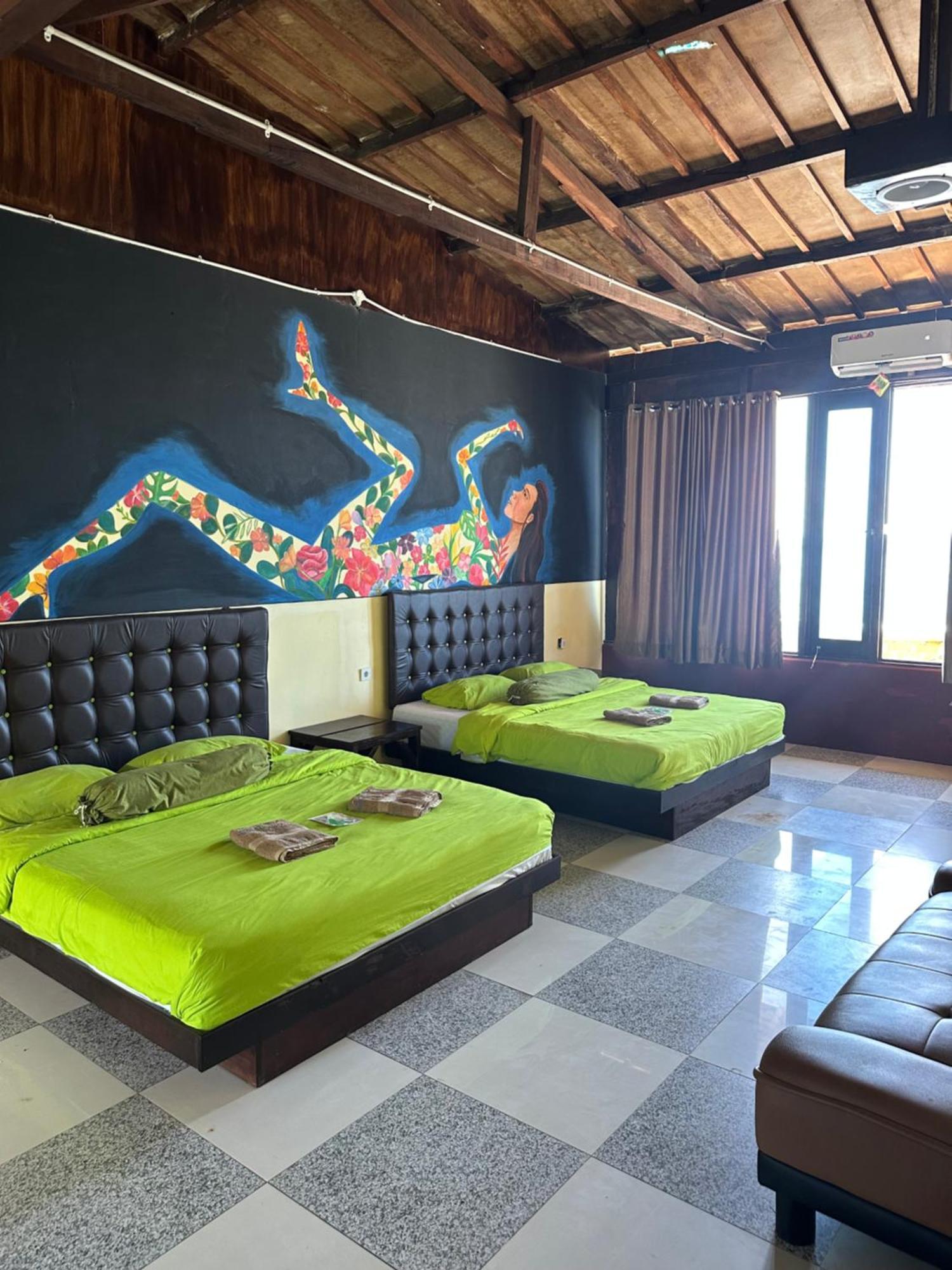 Mooi Park Hotel Sorong Eksteriør billede