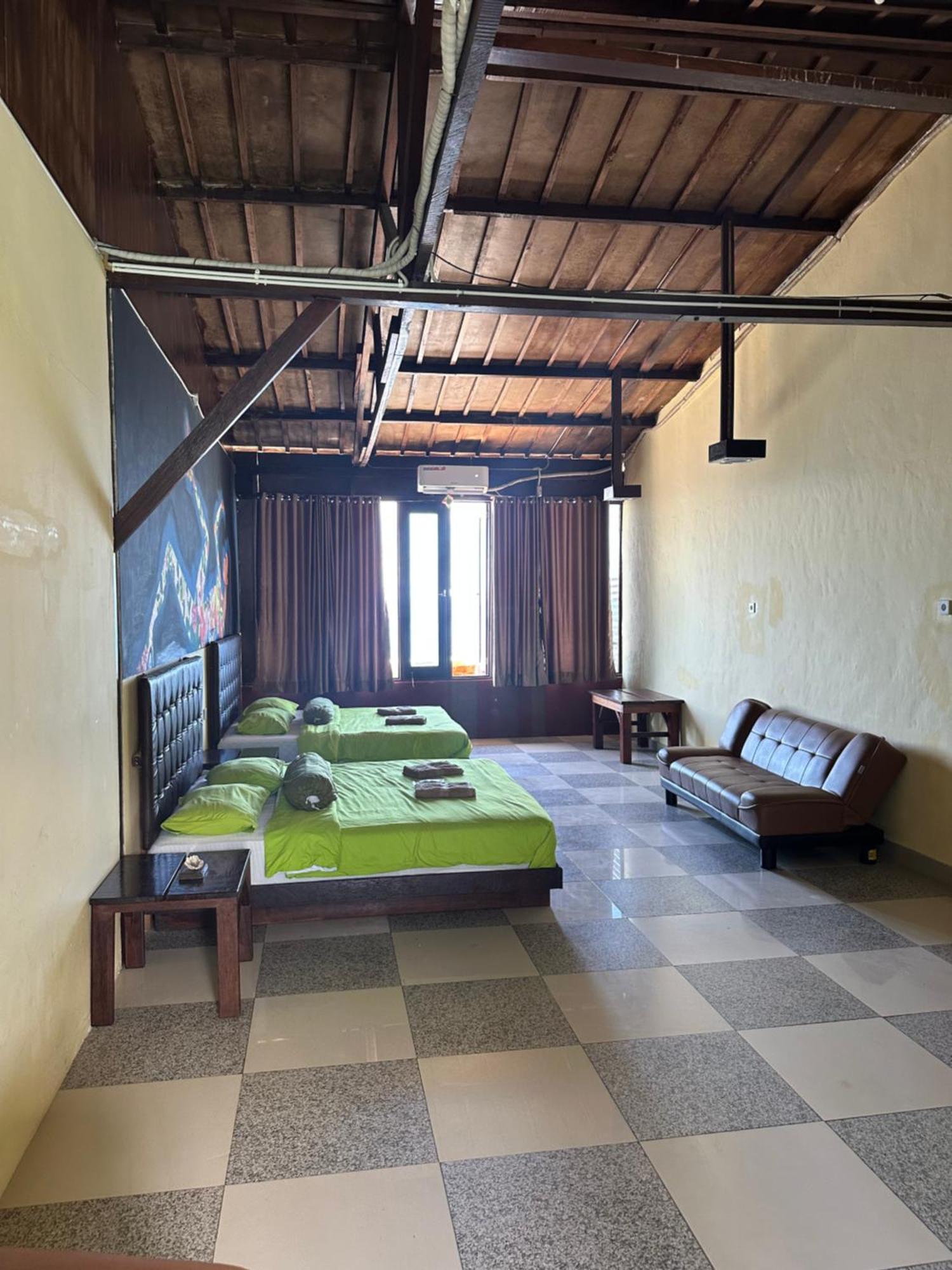 Mooi Park Hotel Sorong Eksteriør billede