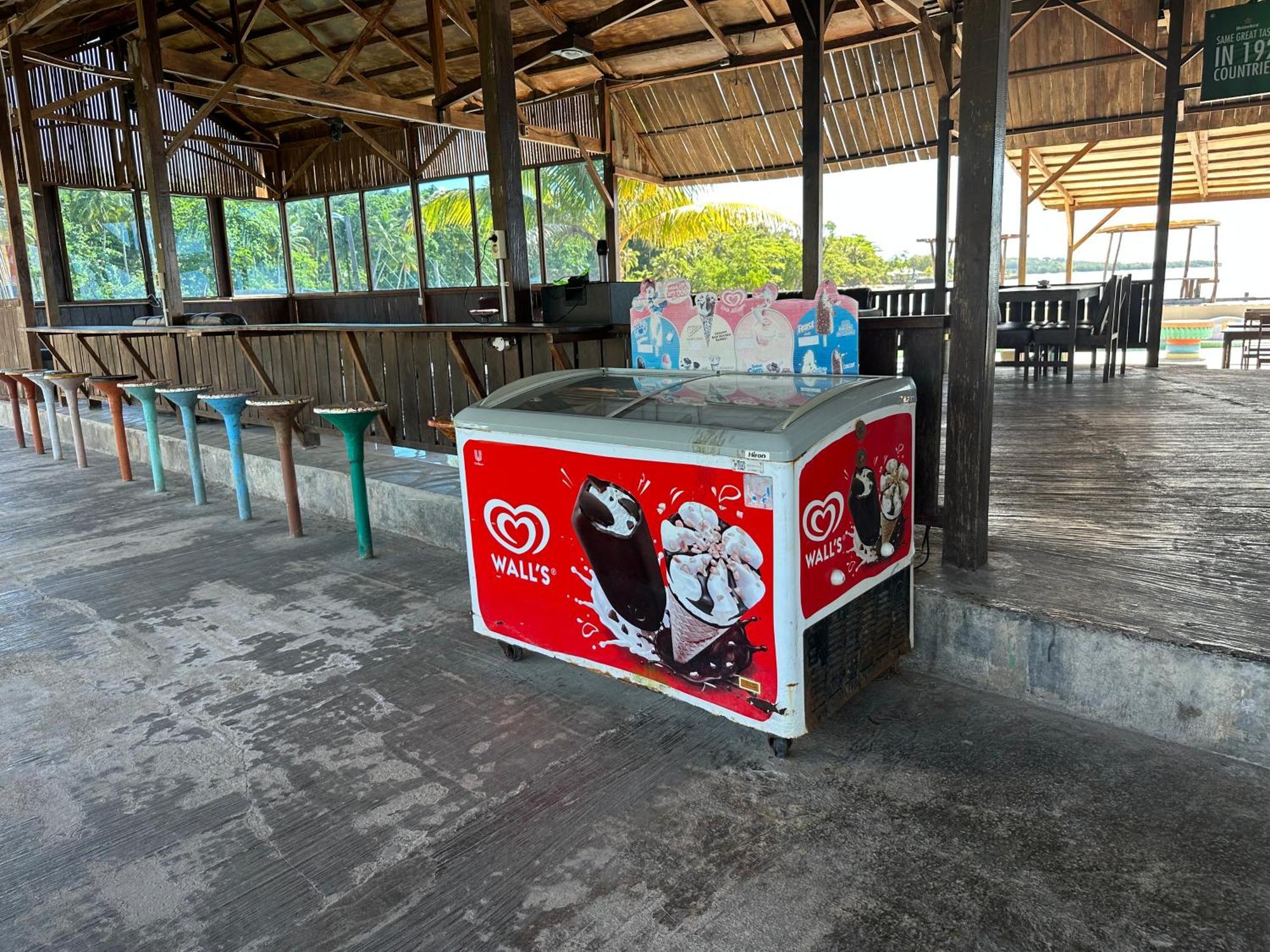 Mooi Park Hotel Sorong Eksteriør billede