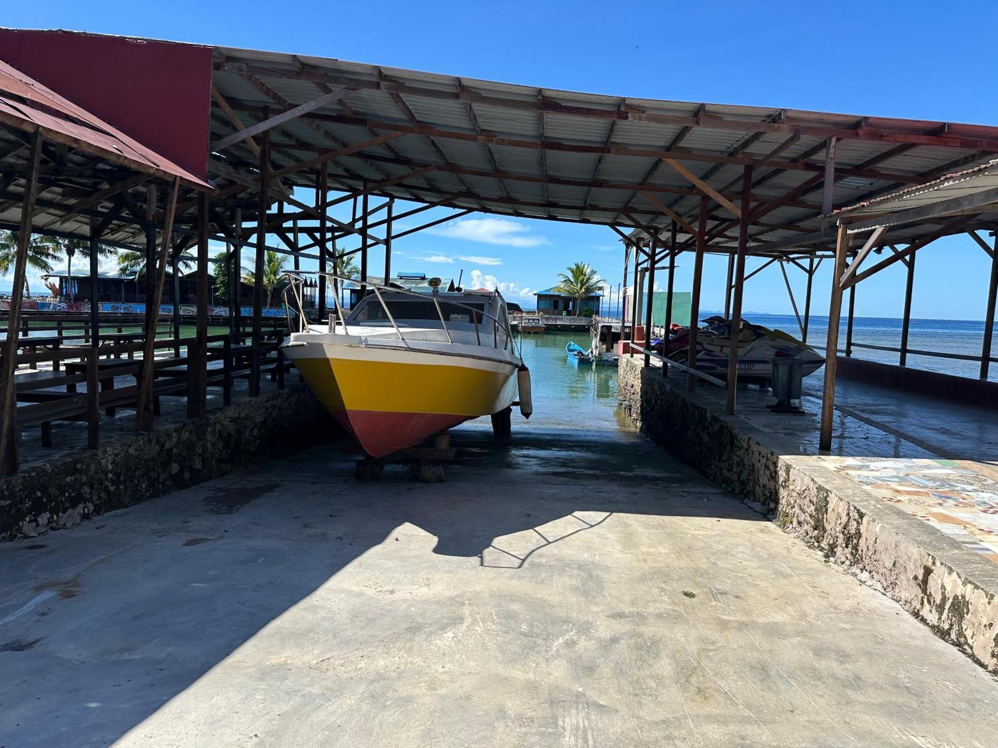 Mooi Park Hotel Sorong Eksteriør billede
